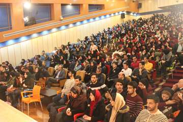 سه قدم مانده به یلدا